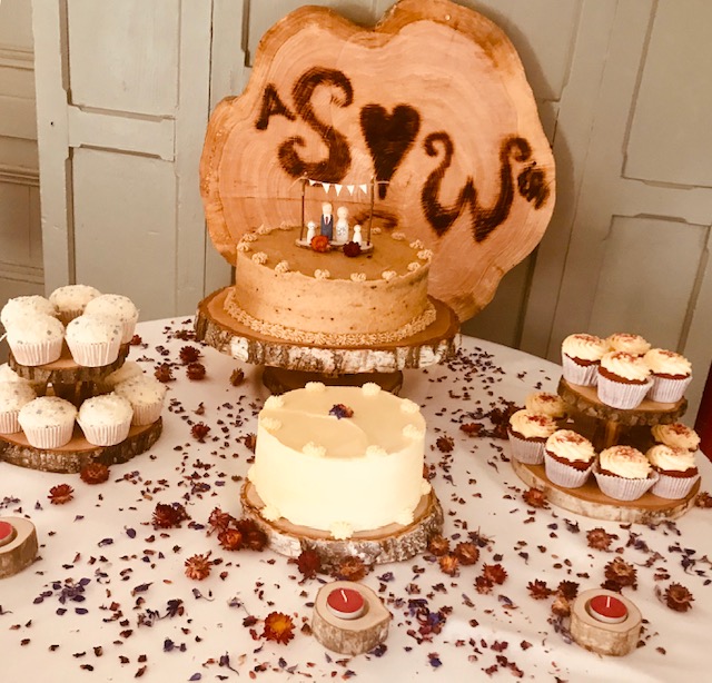 Wedding Apple and Carrot Cakes